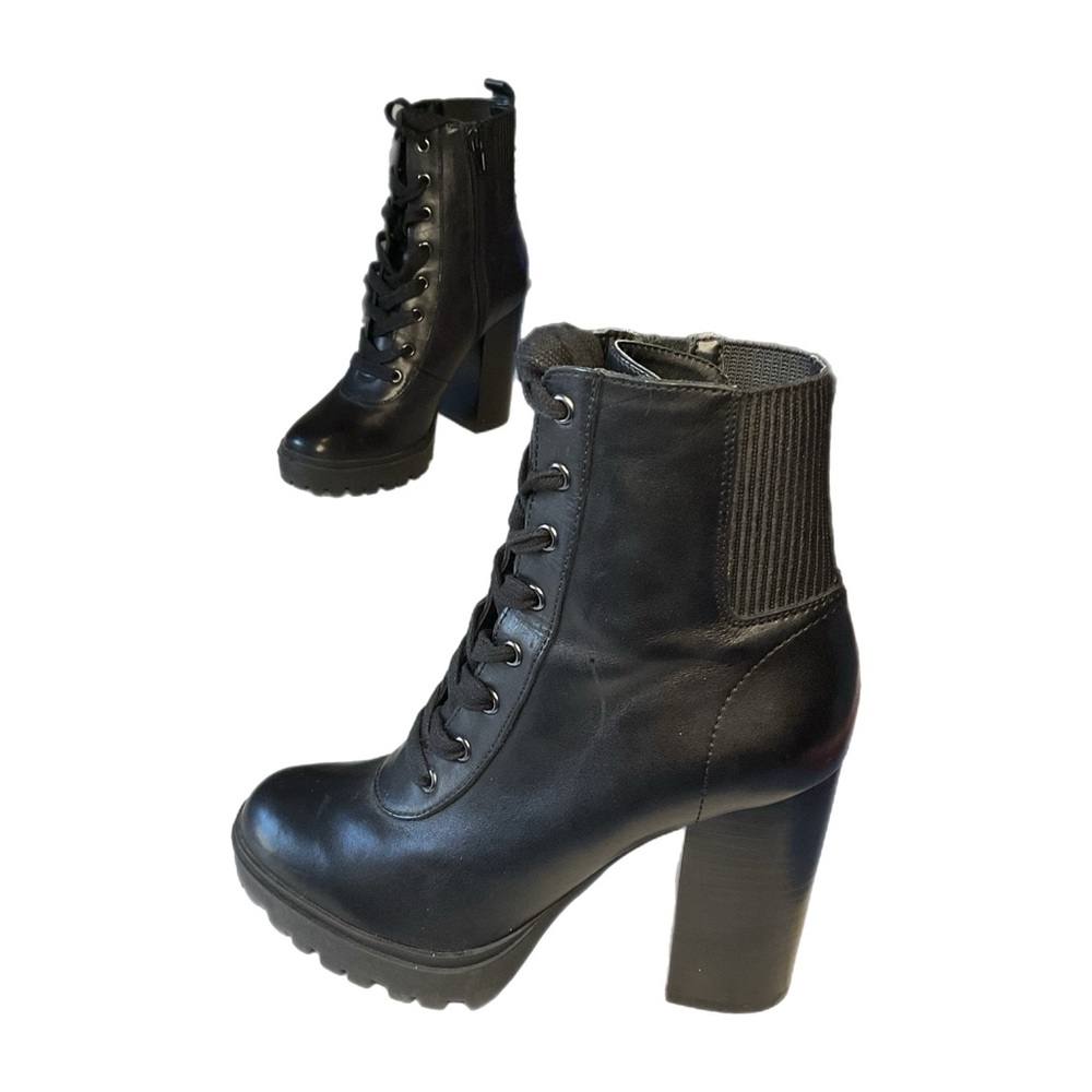 Steve Madden Latch Lace up Chunky Leather 6.5M Lug Black Grunge Moto Whimseygoth